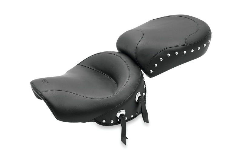 Mustang 96-04 Kawasaki Vulcan 1500 Classic,99-01 Nomad Std Touring 2PC Seat w/Studs - Black