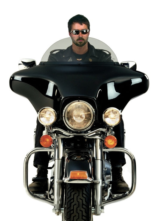 National Cycle 96-13 Harley Davidson FLHT/FLHX/FLHTK/SE Touring Chopped 4 in. Windshield-Tinted