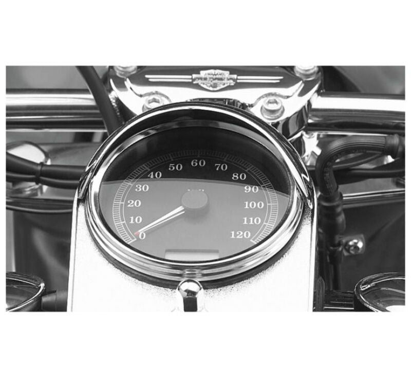 National Cycle 04-07 Harley Davidson FLHRS Road King Custom Speed-Ometer Glare Stopper